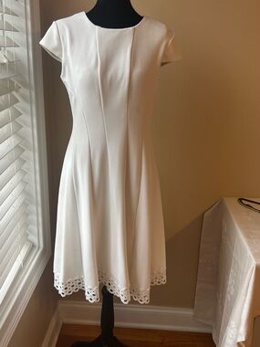 Sandra Darren White Cap-Sleeve Midi Dress with Laser-Cut Hem